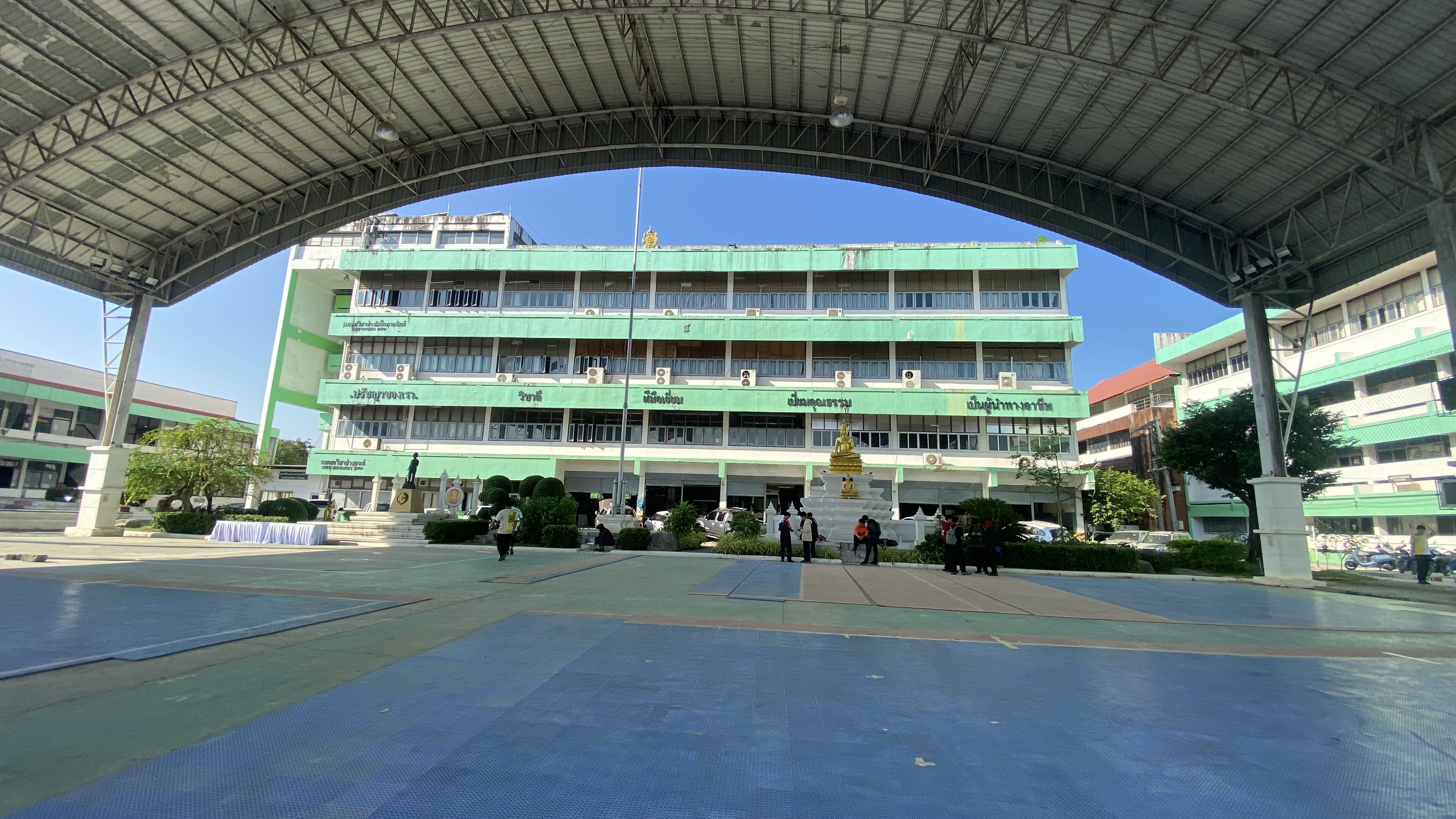 พื้นที่ศึกษาที่ 1 หน้าเสาธง ปีการศึกษา 2566